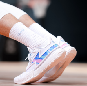 Giay Lining Wade Flash 'Raz Fuego' ABPU027-1