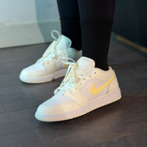 Giay Nike Air Jordan 1 Low GS 'Laser Orange' FV8486-181