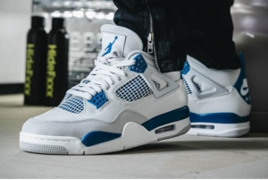 Giay Nike Air Jordan 4 Retro 2024 'Military Blue' FV5029‑141