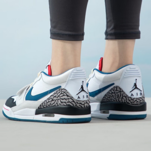 Giay Nike Air Jordan Legacy 312 Low GS 'White Industrial Blue' FV8117-141
