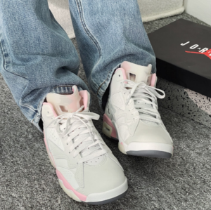 Giay Nike Air Jordan MVP 678 'Shy Pink' FB9019-106