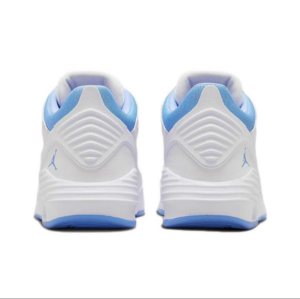 Giay Nike Air Jordan Max Aura 5 "University Blue" DZ4353-104