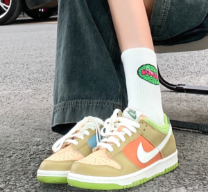 Giay Nike Dunk Low 'Barley Yellow' DV9108-711