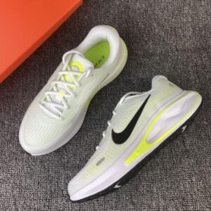 Giay Nike Journey Run Road 'Barely Volt' FN0228-700