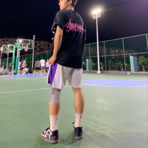 Giay Nike Kyrie Low 5 'Bred' DJ6012-001