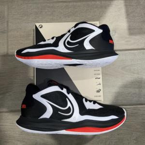 Giay Nike Kyrie Low 5 'Bred' DJ6012-001