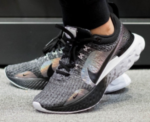 Giay Nike React Infinity Run Flyknit 3 Premium 'Black' DZ3027-001