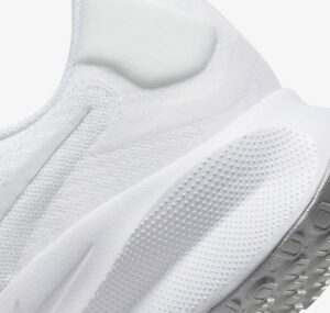 Giay Nike Revolution 7 'White Pale Blue' FB2207-100