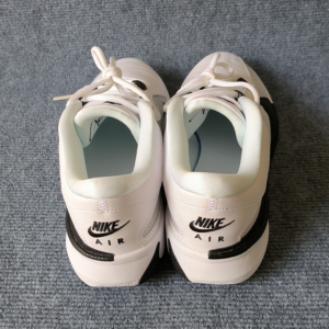 Giay Nike Zoom Freak 5 TB 'White Black' DZ2946-100