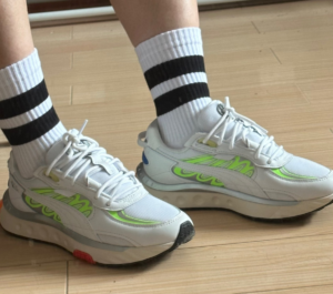 Giay Puma Wild Rider Techno 'White Green Glare' 381596-03