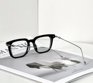 Kinh Gentle Monster Ego 01 'Black'