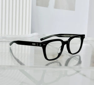 Kinh Gentle Monster Evan 01 'Black'