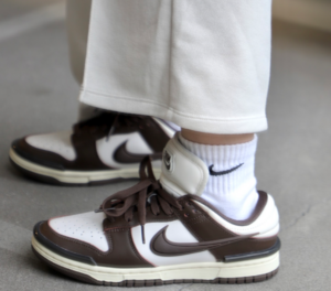 Giay Nike Dunk Low Twist 'Baroque Brown' DZ2794-003