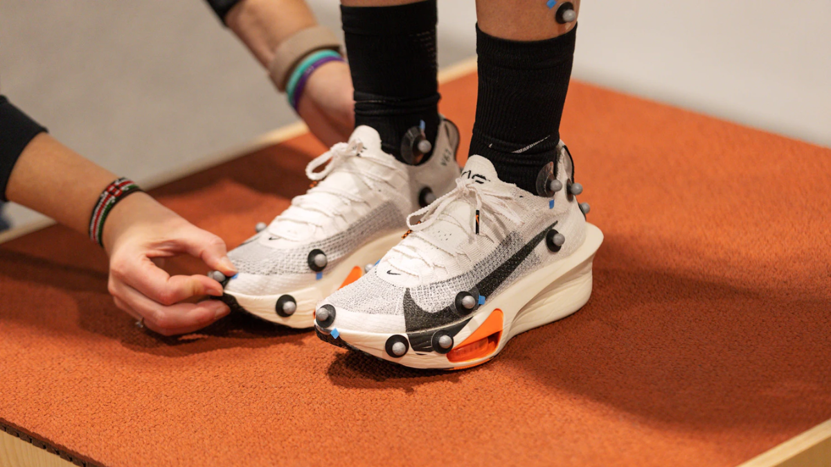 Hinh anh 2: Mua chay Marathon: He lo nhung doi giay "chinh phuc" duong dua