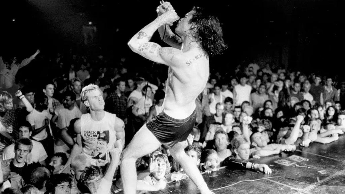 Swoosh huyền thoại: Biểu tượng Hardcore Úc bằng giày Nike Hinh anh 2: Swoosh huyen thoai: Bieu tuong Hardcore Uc bang giay Nike