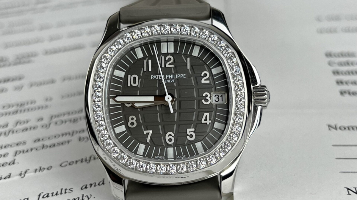 Hinh anh 9: Khang dinh dang cap voi bo suu tap dong ho "khung" cua RM BTS