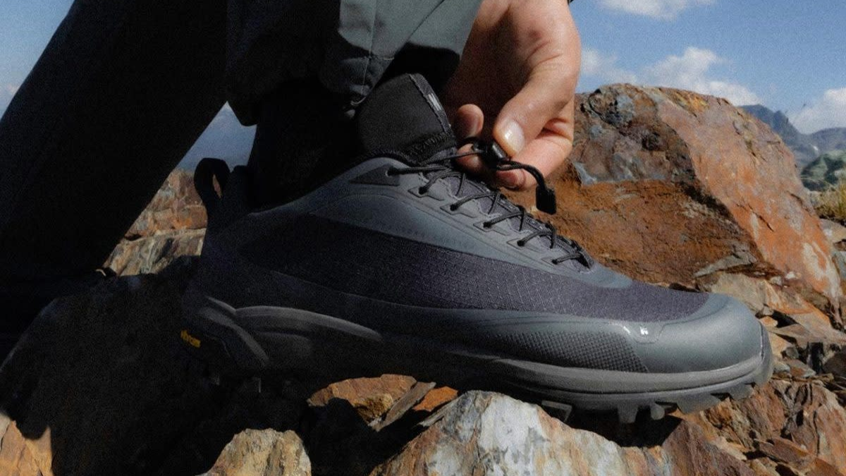 Giày đi bộ đường dài - Người bạn đồng hành hoàn hảo Hinh anh 7: Giay di bo duong dai - Nguoi ban dong hanh hoan hao