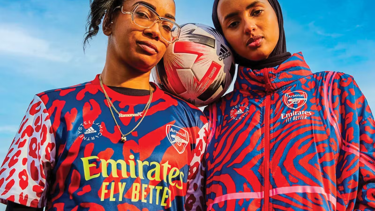 Bóng đá và Thời trang: Hành trình hòa quyện đầy ấn tượng Hinh anh 9: Bong da va Thoi trang: Hanh trinh hoa quyen day an tuong