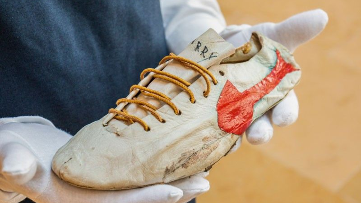 Top 22 doi giay the thao dat nhat tung duoc ban dau gia (Phan 1)