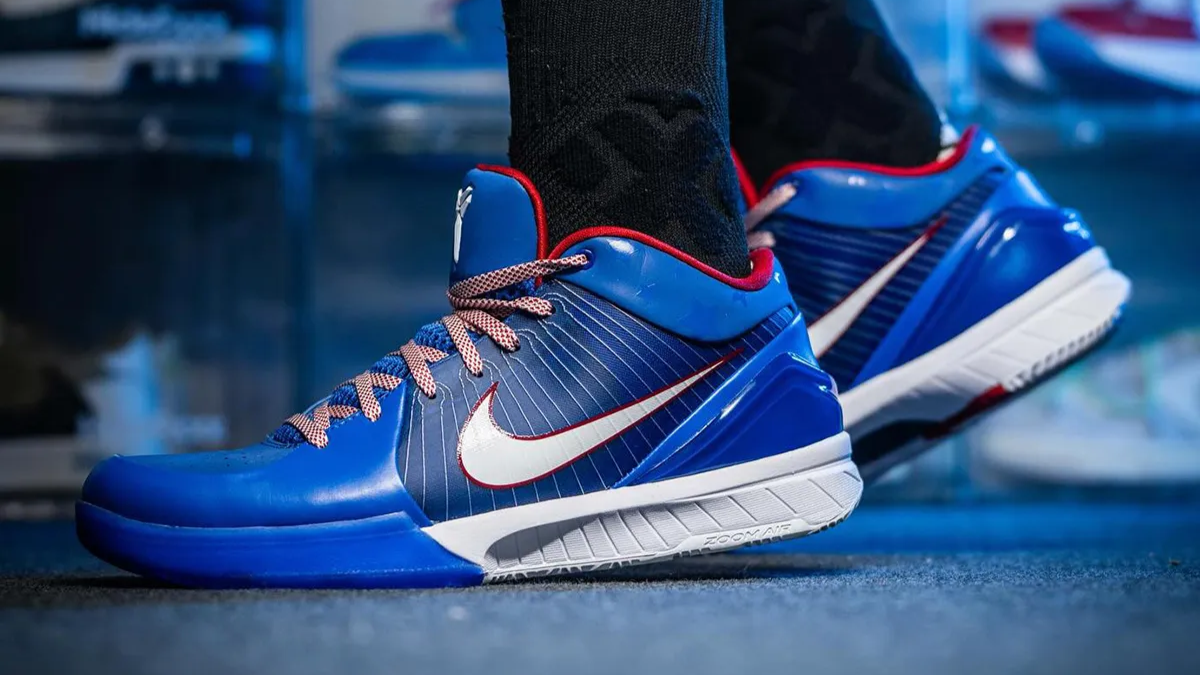 Cam nang mua giay Nike Kobe: Bi quyet cho nguoi dam me