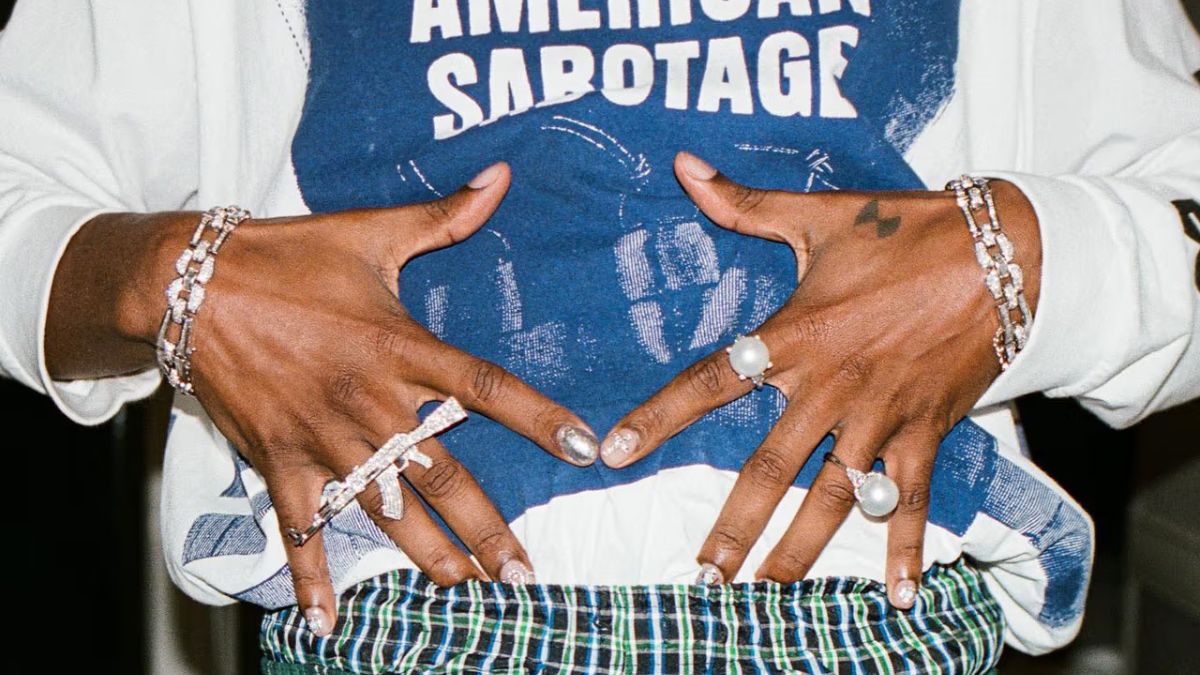 8 siêu phẩm mới tuần này sẽ khiến bạn mê mẩn! Hinh anh 5: 8 sieu pham moi tuan nay se khien ban me man!