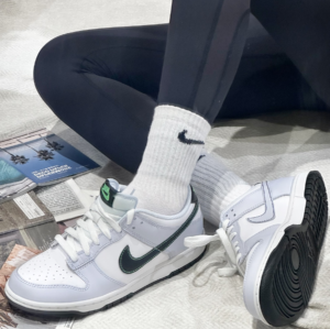 Giay Nike Dunk Low GS 'Green Strike' FB9109-107