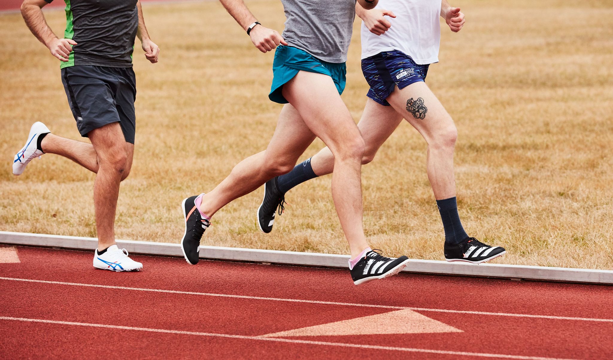 10 đôi giày chạy bộ chuyên dụng tốt nhất cho nam giới Hinh anh 1: 10 doi giay chay bo chuyen dung tot nhat cho nam gioi