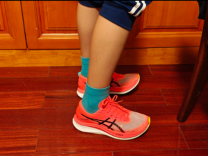 Giay Asics Magic Speed 3 'Sunrise' 1011B703-600