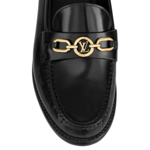 Giay Louis Vuitton Chess Flat Loafers 'Black' 1AA1X5