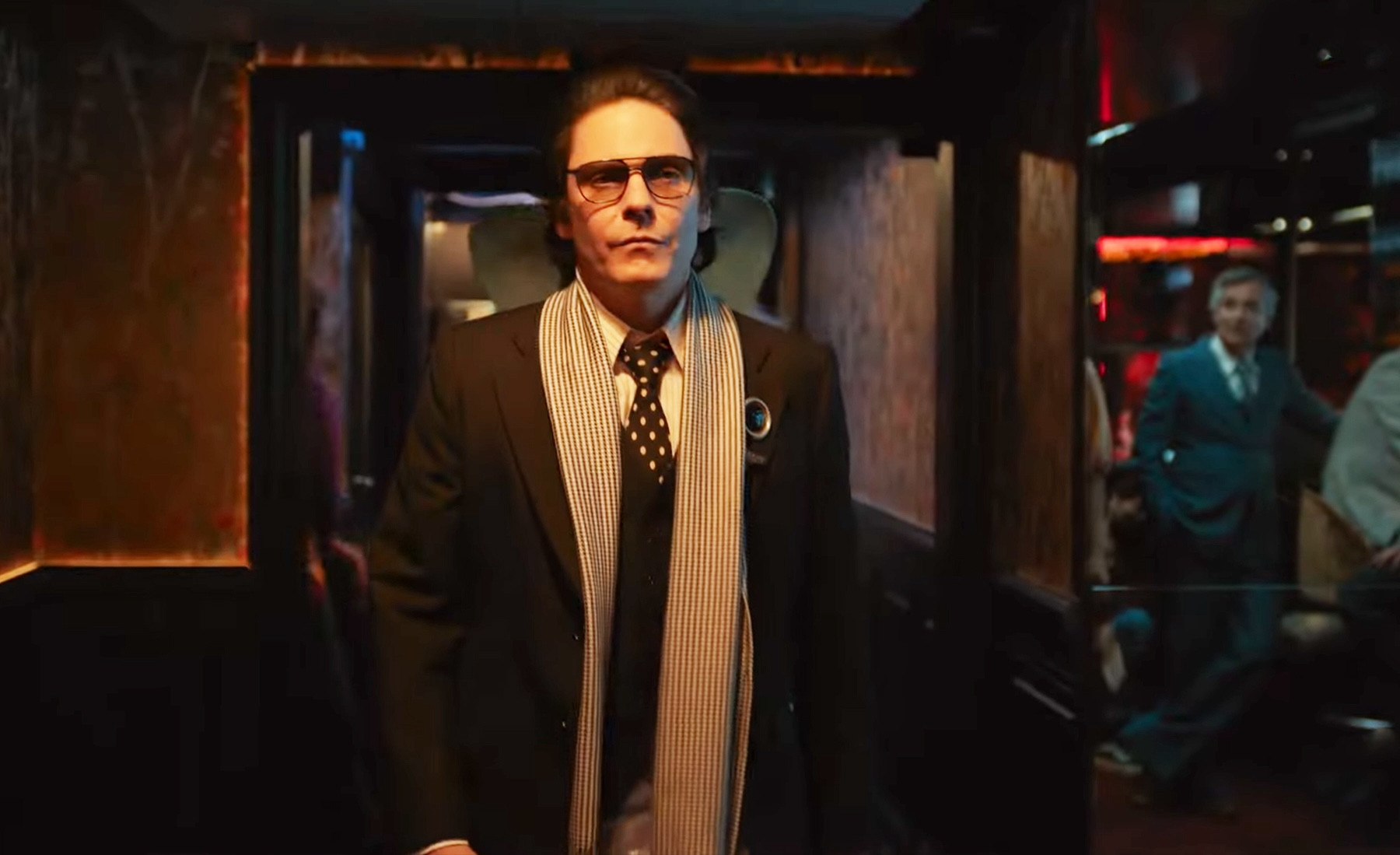 Hinh anh 7: Becoming Karl Lagerfeld: Huyen thoai duoc tai hien tren man anh