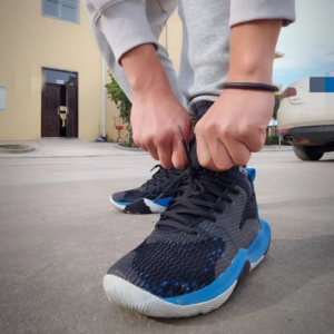 Giay Under Armour Spawn 3 'Black Blue Circuit' 3023738-003