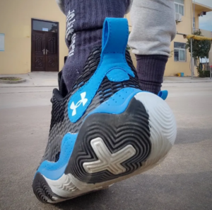 Giay Under Armour Spawn 3 'Black Blue Circuit' 3023738-003