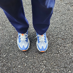 Giay Under Armour Charged Scramjet 4 GS 'Royal Halo Grey' 3024208-404