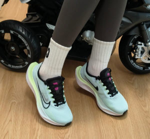 Giay Nike Zoom Fly 5 'Glacier Blue' DM8974-401