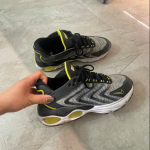 Giay Nike Air Max TW 'Black Speed Yellow' DQ3984-005