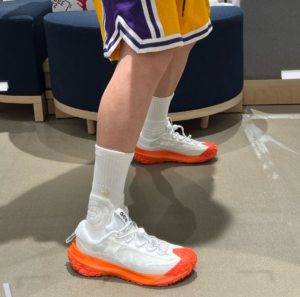 Giay Nike ACG Mountain Fly 2 Low 'Orange' DV7903-100