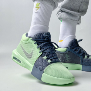 Giay Nike LeBron Witness 8 'Vapor Green' FB2239-300