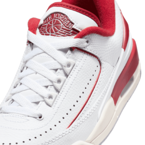 Giay Nike Air Jordan 2/3 GS 'White Varsity Red' FD0384-161