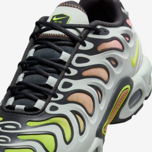 Giay Nike Air Max Plus Drift 'Light Silver' FD4290-009
