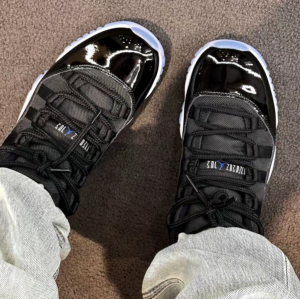 Giay Nike Air Jordan 11 Retro Low GS 'Space Jam' FV5121-004