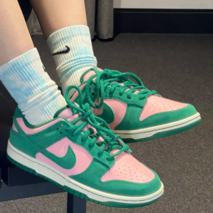 Giay Nike Dunk Low SE 'The Masters' FZ0549-600