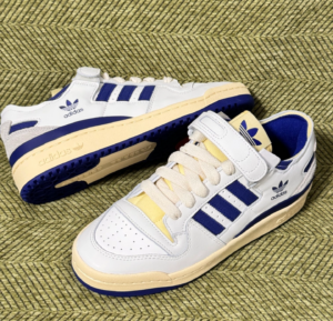 Giay Adidas Forum 84 Low 'Cloud White & Victory Blue' IE3205