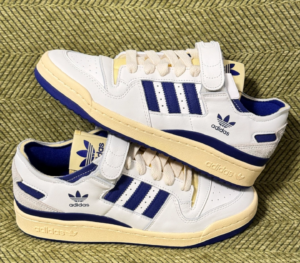 Giay Adidas Forum 84 Low 'Cloud White & Victory Blue' IE3205