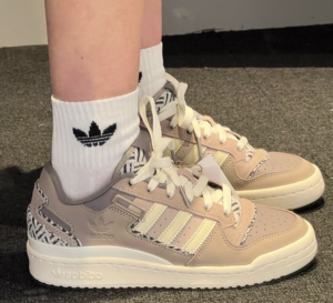 Giay Adidas Forum Low 'Off White Khaki' GY0021