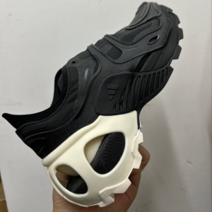 Giay Adidas Wonder Runner Pro 'Black' ID3658