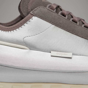 Giay Adidas Y3 Makura 2022 'Silver Metallic' HR2000