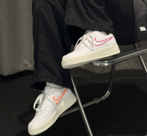 Giay Nike Air Force 1 Low 'Neon Paint' HF5721-111