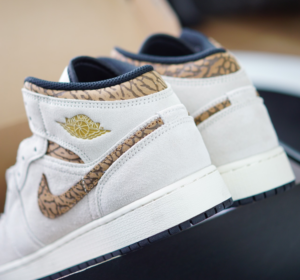 Giay Nike Air Jordan 1 Mid SE 'Brown Elephant' DZ5369-102