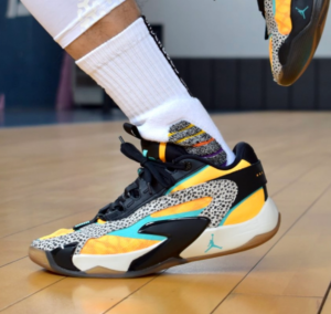 Giay Nike Air Jordan Luka 2 'The Pitch' FQ9044-800