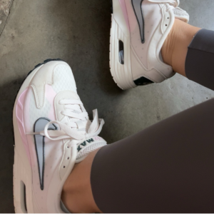 Giay Nike Air Max Solo 'Phantom Pink Foam' FN0784-006